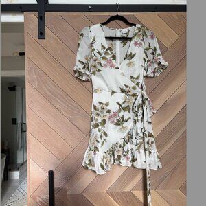 Selfie Leslie Cream Floral Wrap Mini